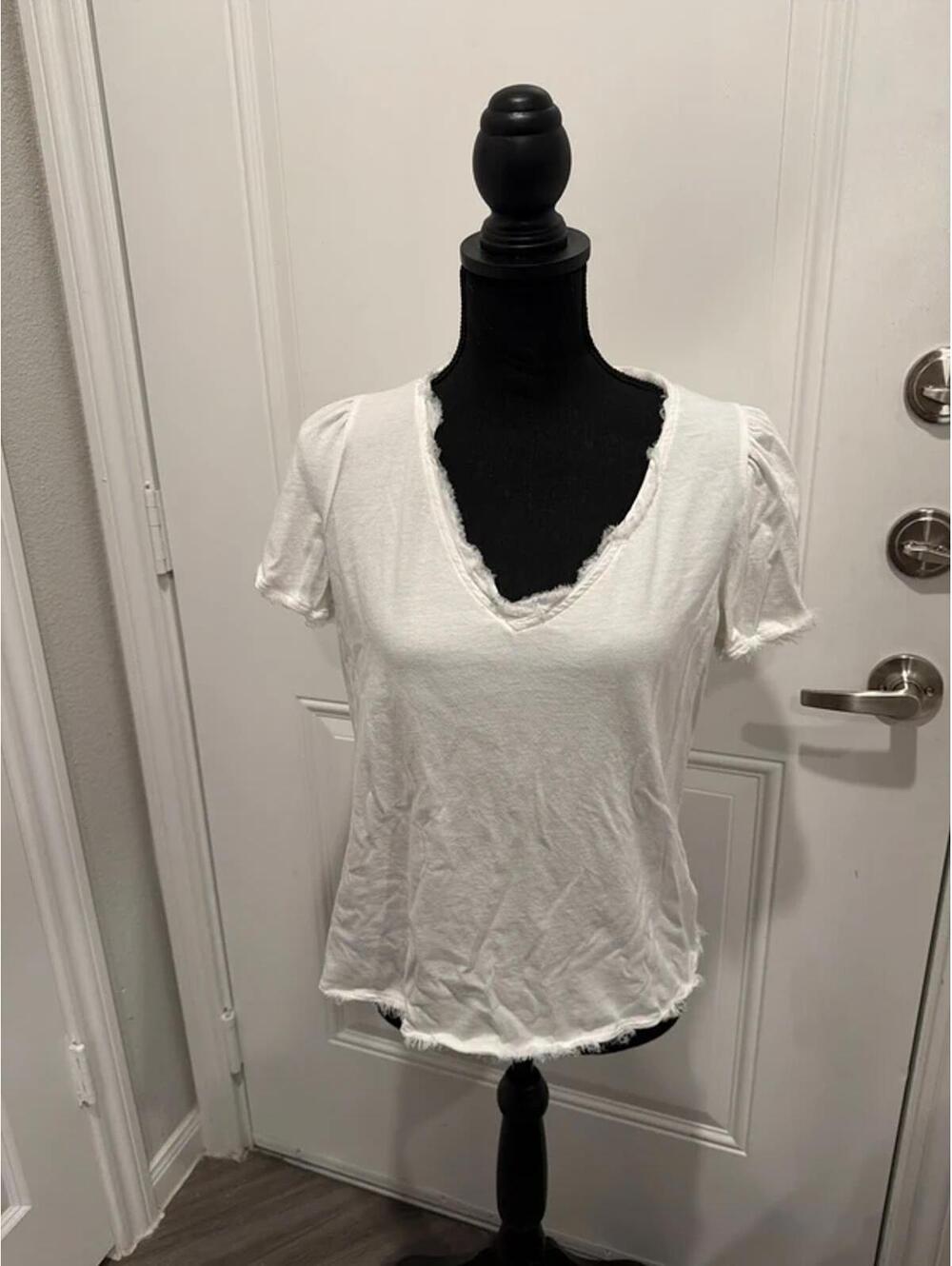 White Short Sleeve Frayed Edge V-Neck Top
